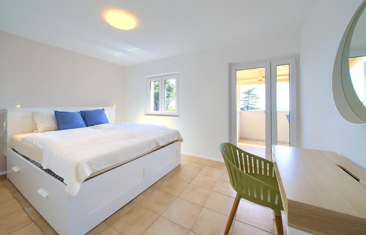 Seascape Apartment Krk Town Exterior photo